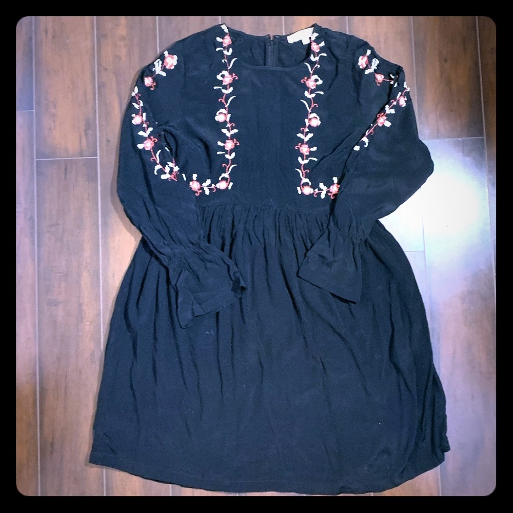 Loft 2 black floral embroidered long sleeve dress